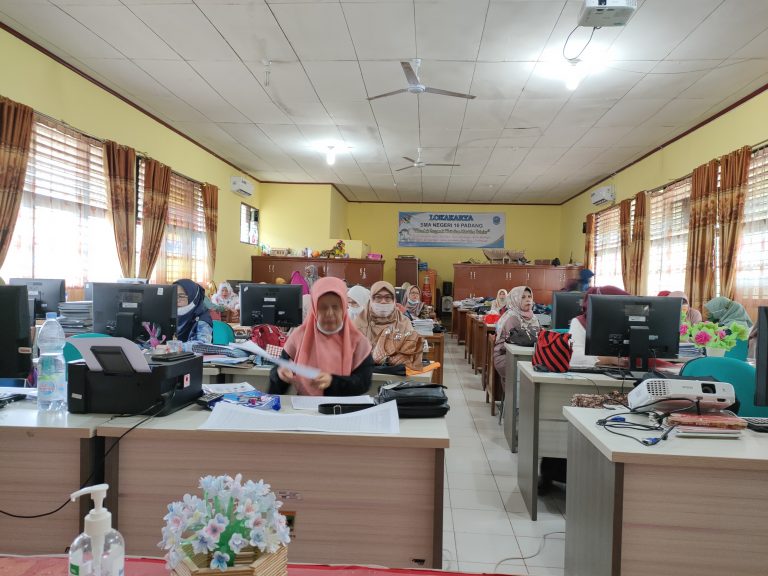 Rapat kenaikan kelas X dan XI tahun pelajaran 2020/201