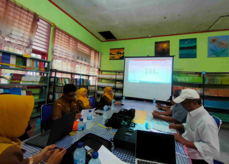 kegiatan rapat evaluasi kegiatan Komite Tahun 2022